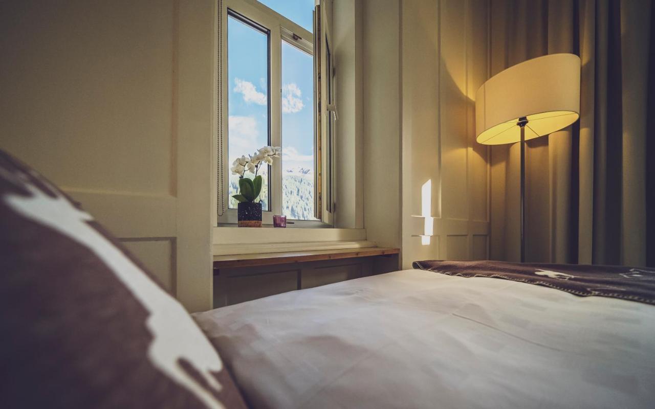 Hotel National By Mountain Hotels دافوس المظهر الخارجي الصورة